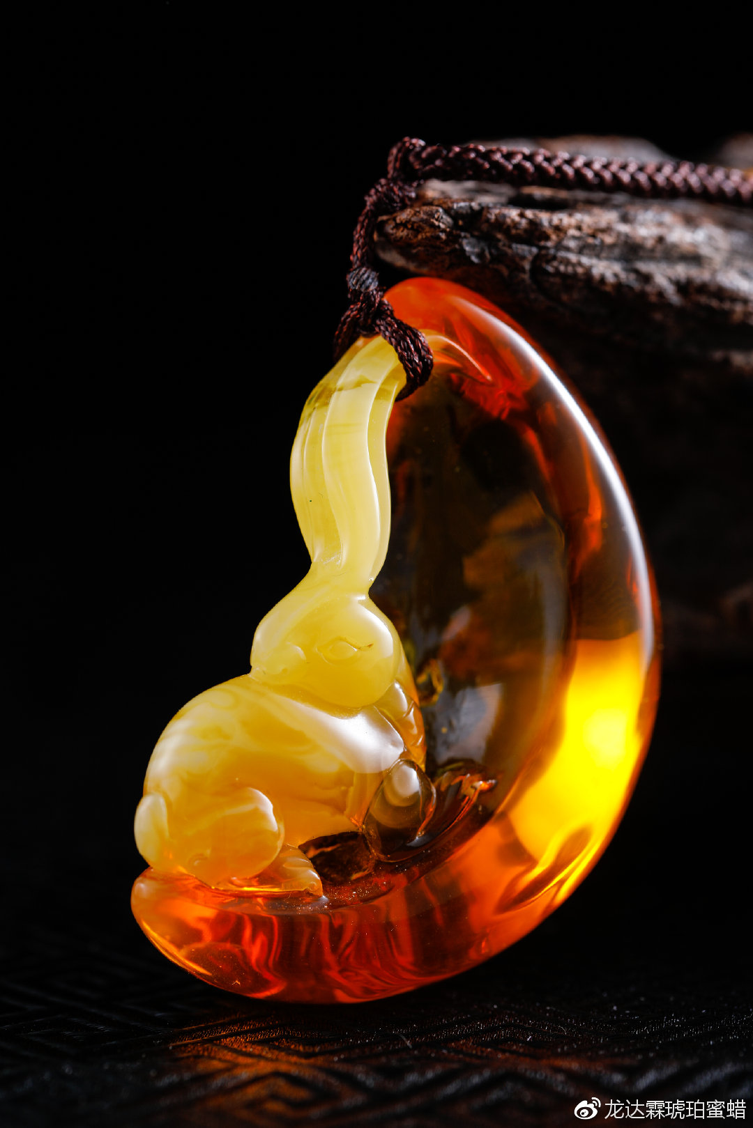 蜜蜡鉴别的方法和技巧,12种琥珀蜜蜡鉴定小妙招