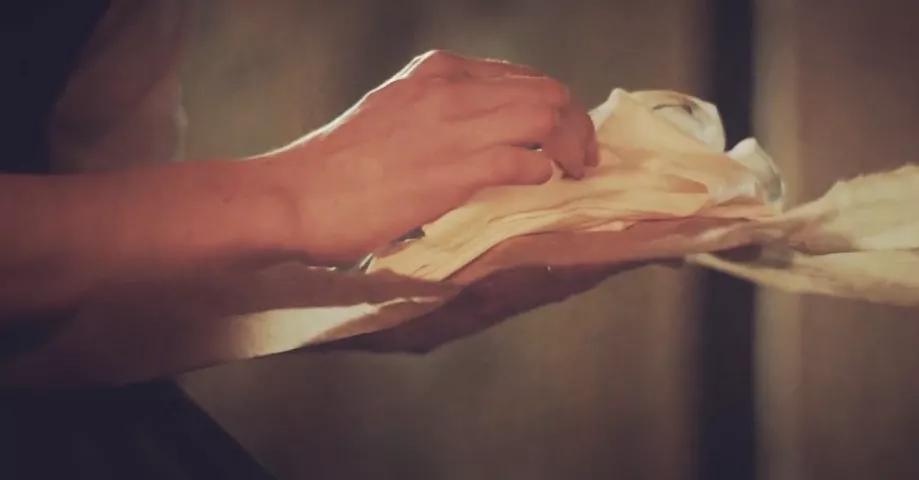 丝袜为什么是横丝,丝袜为什么是丝的