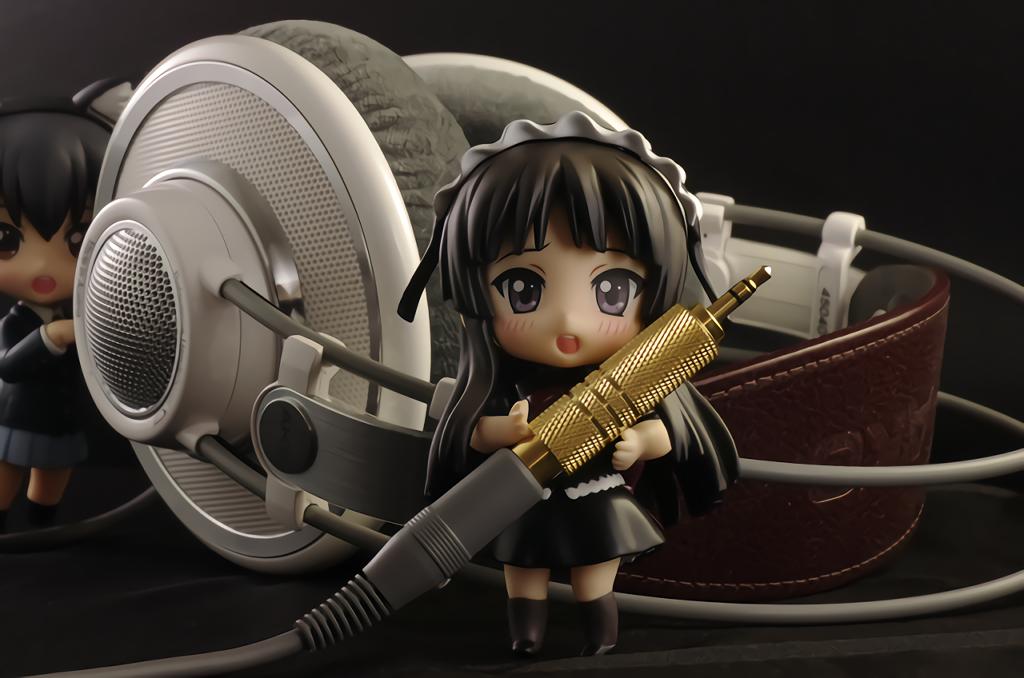 三玖*党**和二乃*党**连这里都不放过！一款耳机因动漫美少女而如此火爆