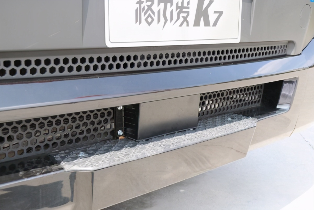 安能快速发展集中采购定制的重卡有什么特别之处?