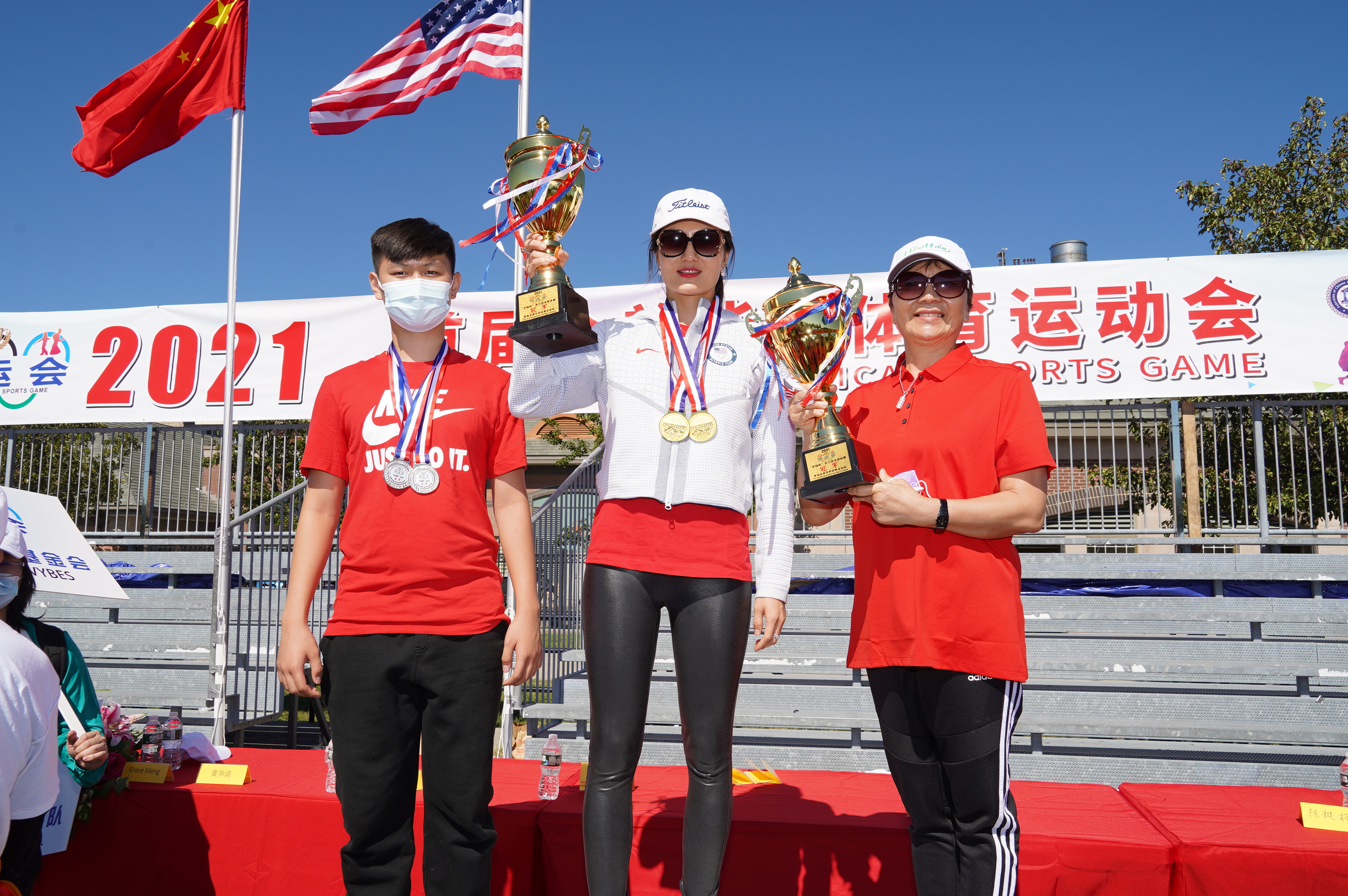 庆国庆70周年主题活动,庆国庆文艺汇演中国红