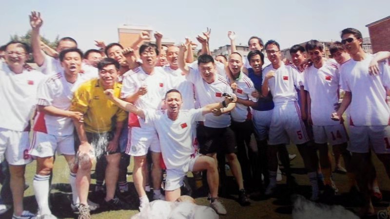 足坛渣男都有哪些人物,足球球员渣男