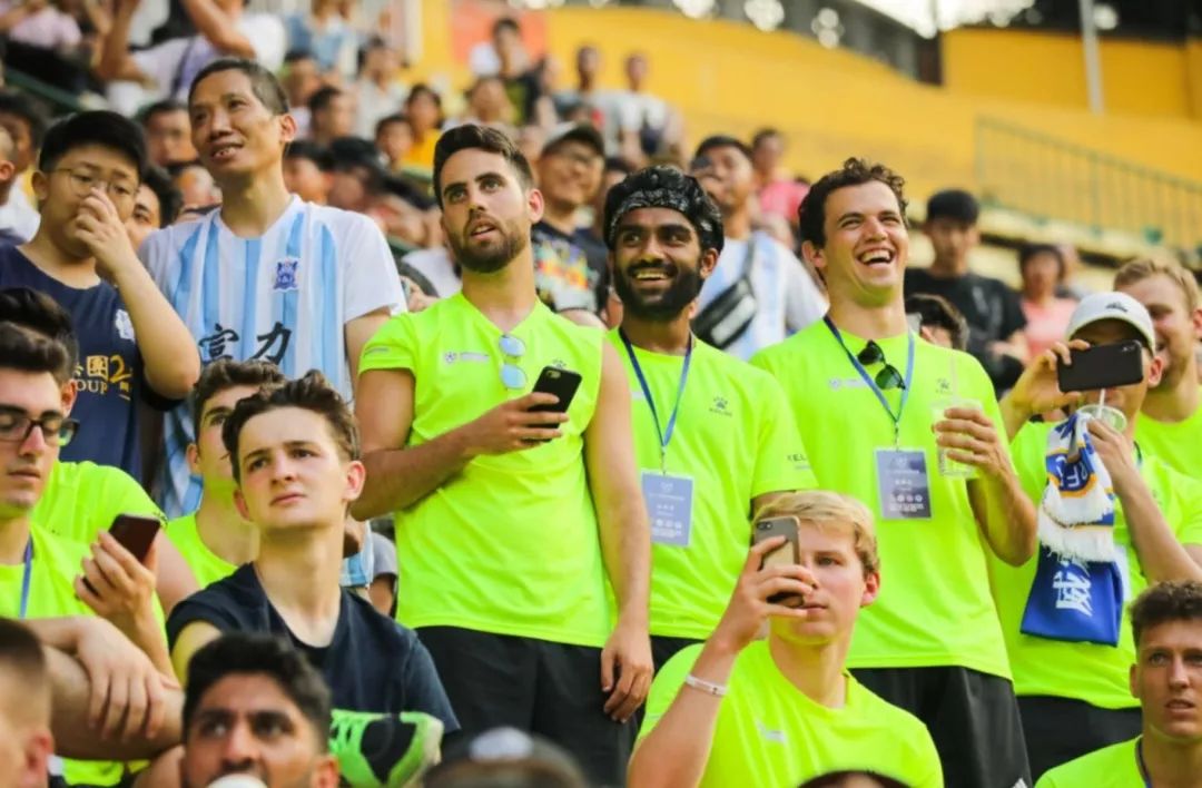 2019世界名校足球赛现场采访,第一届百年名校足球精英交流赛