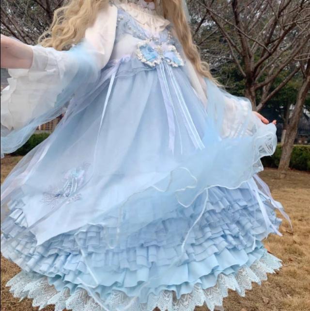 lolita四年前照片,lolita七月上新资讯