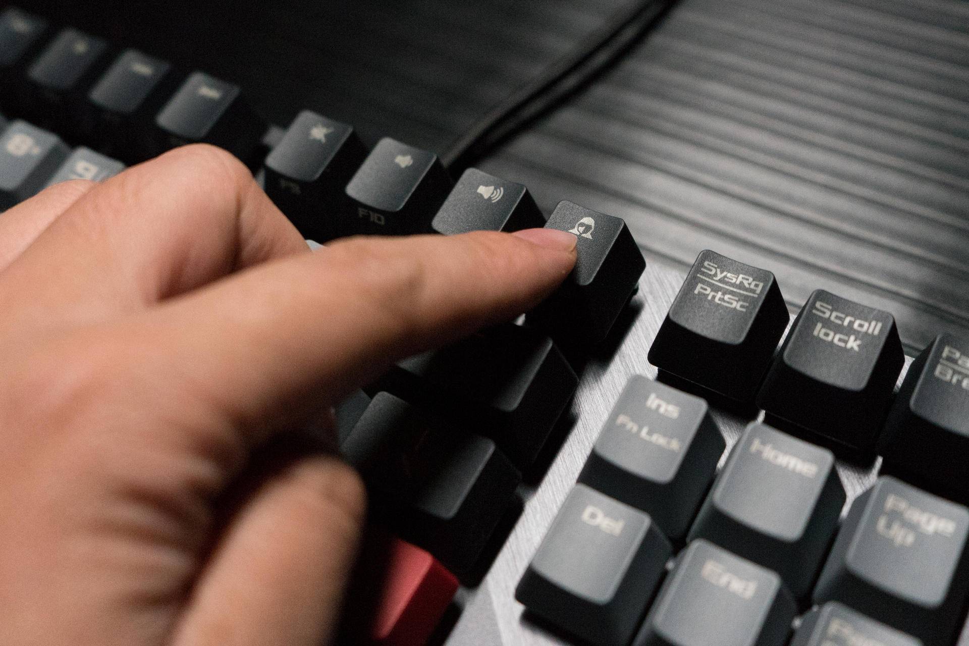 持久耐用不打油,体验ROGSTRIXSCOPEPBT版电竞机械键盘