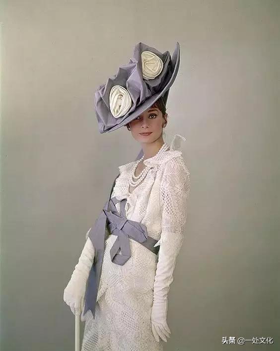 奥黛丽赫本穿搭风,奥黛丽赫本经典帽子穿搭