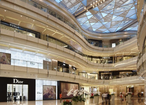 上海宝山有哪个大的购物中心,上海目前有什么购物中心