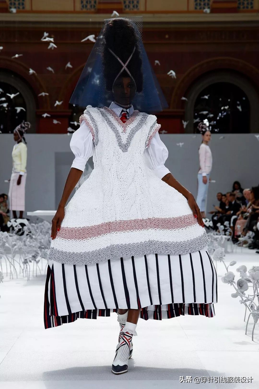 thombrowne西装全身搭配,thombrowne西装上身效果