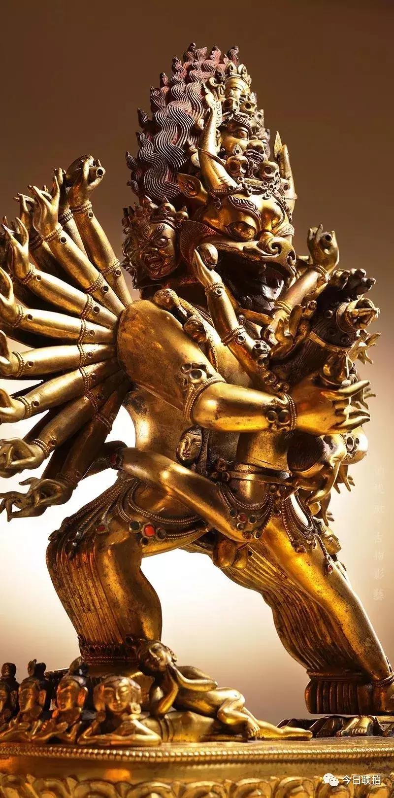 19年保利厦门秋拍瓷器 (保利厦门2021秋拍瓷器成交价)