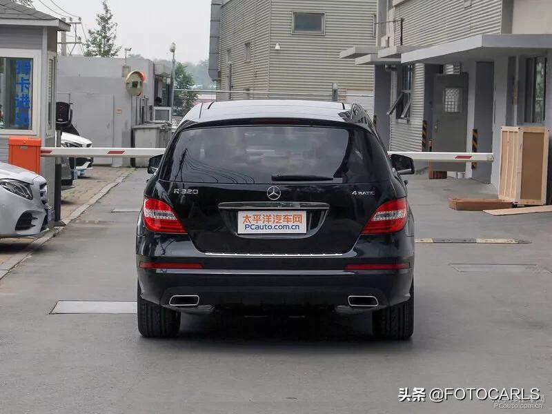 2017款奔驰r320豪华型测评,奔驰r320商务臻藏版2017评测