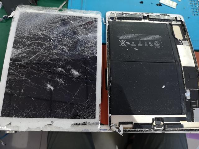 iPadAir2孩子不好好学习老爸怒摔看看能修复吗？