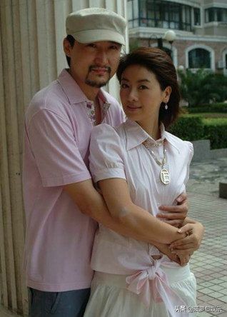 李佳的两段婚姻,青春不言败靳东与李佳是真夫妻吗