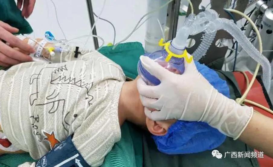 2岁幼儿连续三天上吐下泻,2岁宝宝不明原因上吐下泻