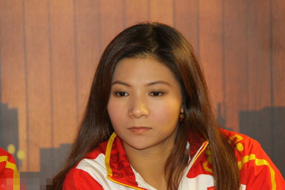 何姿奥运会夺冠颁奖,何姿跳水奥运会夺冠视频