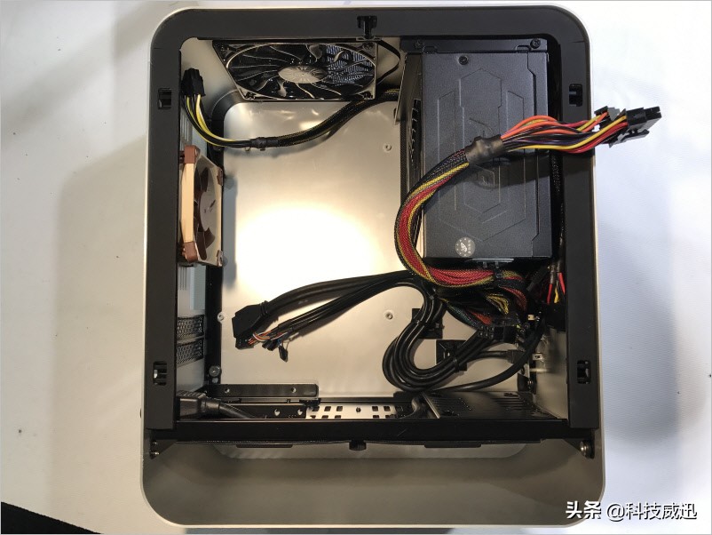 小巧的家用综合主机电脑硬件装机教程迷你静音