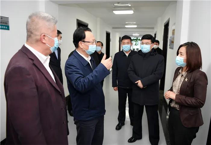 两位市委书记跨省履新,两位新省委书记同一天都去了这里