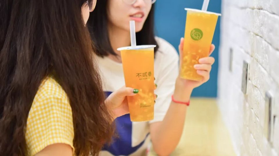 只卖3杯奶茶,只卖100多杯的奶茶