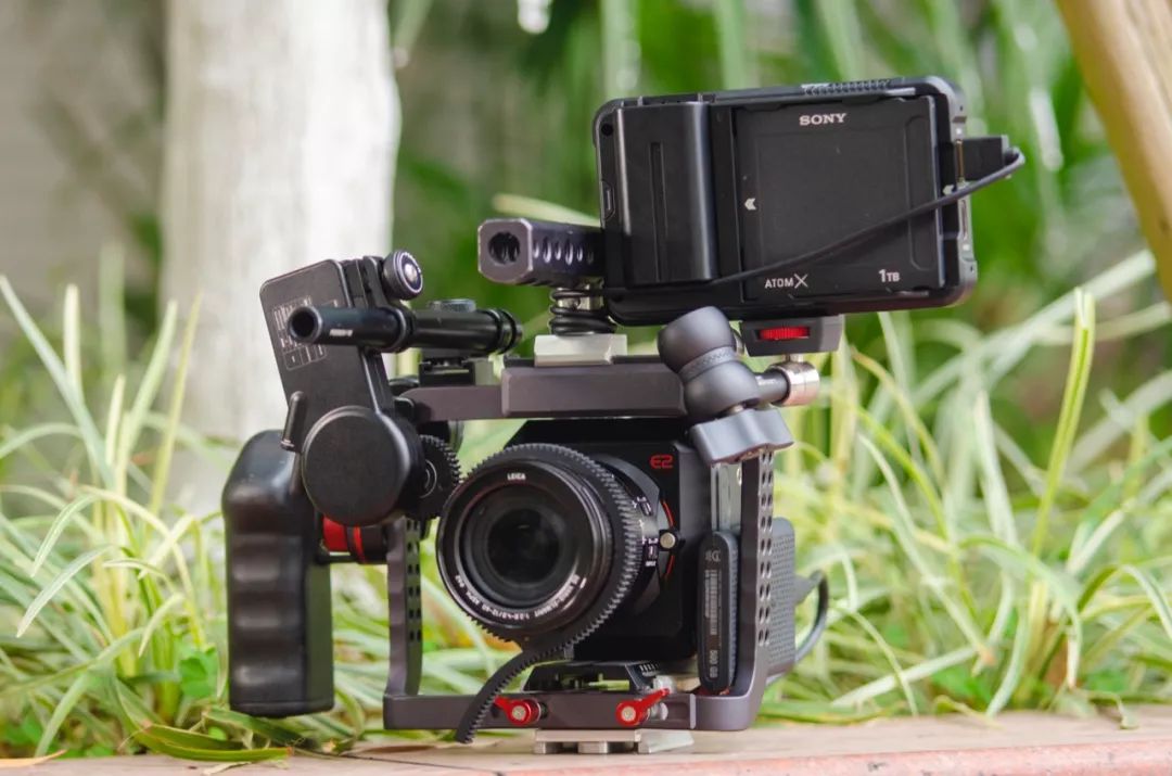 方便竖屏拍摄的4K120帧电影机——ZCAME2