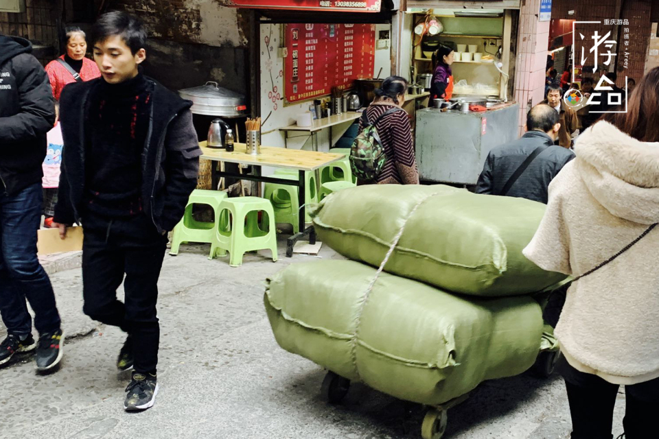 重庆朝天门来福士观光,重庆朝天门来福士站