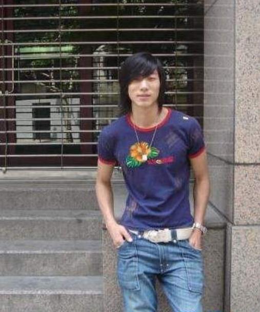 穷小子5万块钱成为世界首富,穷小子五分钱逆袭富豪的完整视频