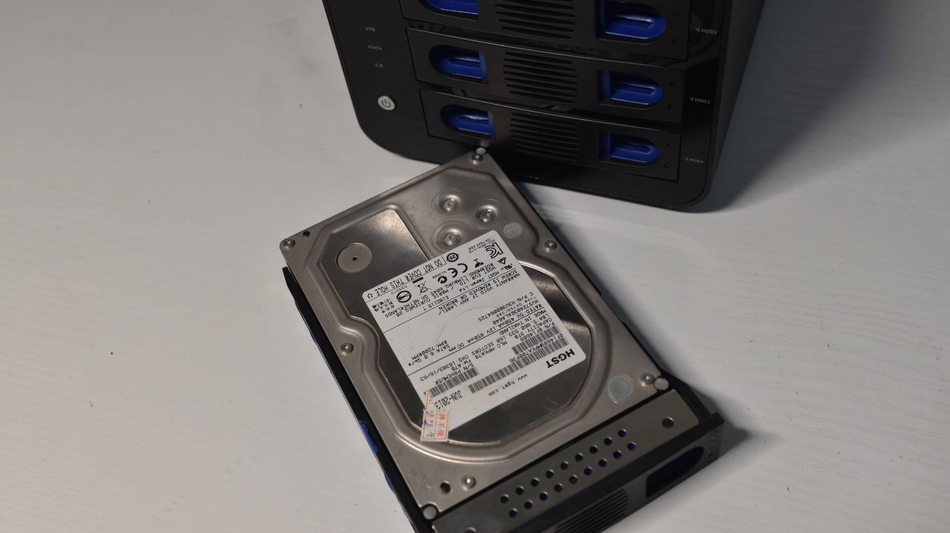 机箱位不够，硬盘柜来凑—优越者四盘位磁盘阵列柜S301A简评