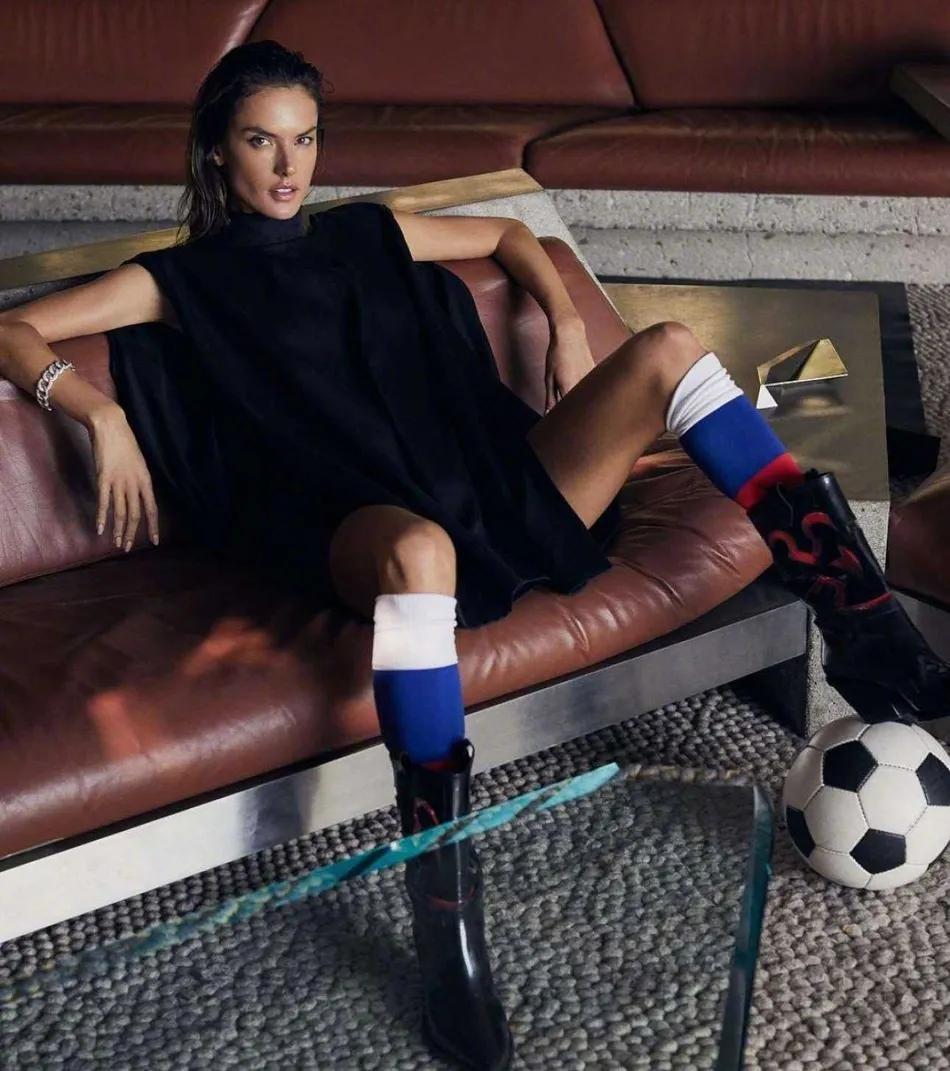 巴西超模安布罗休男友,巴西超模安布罗休写真