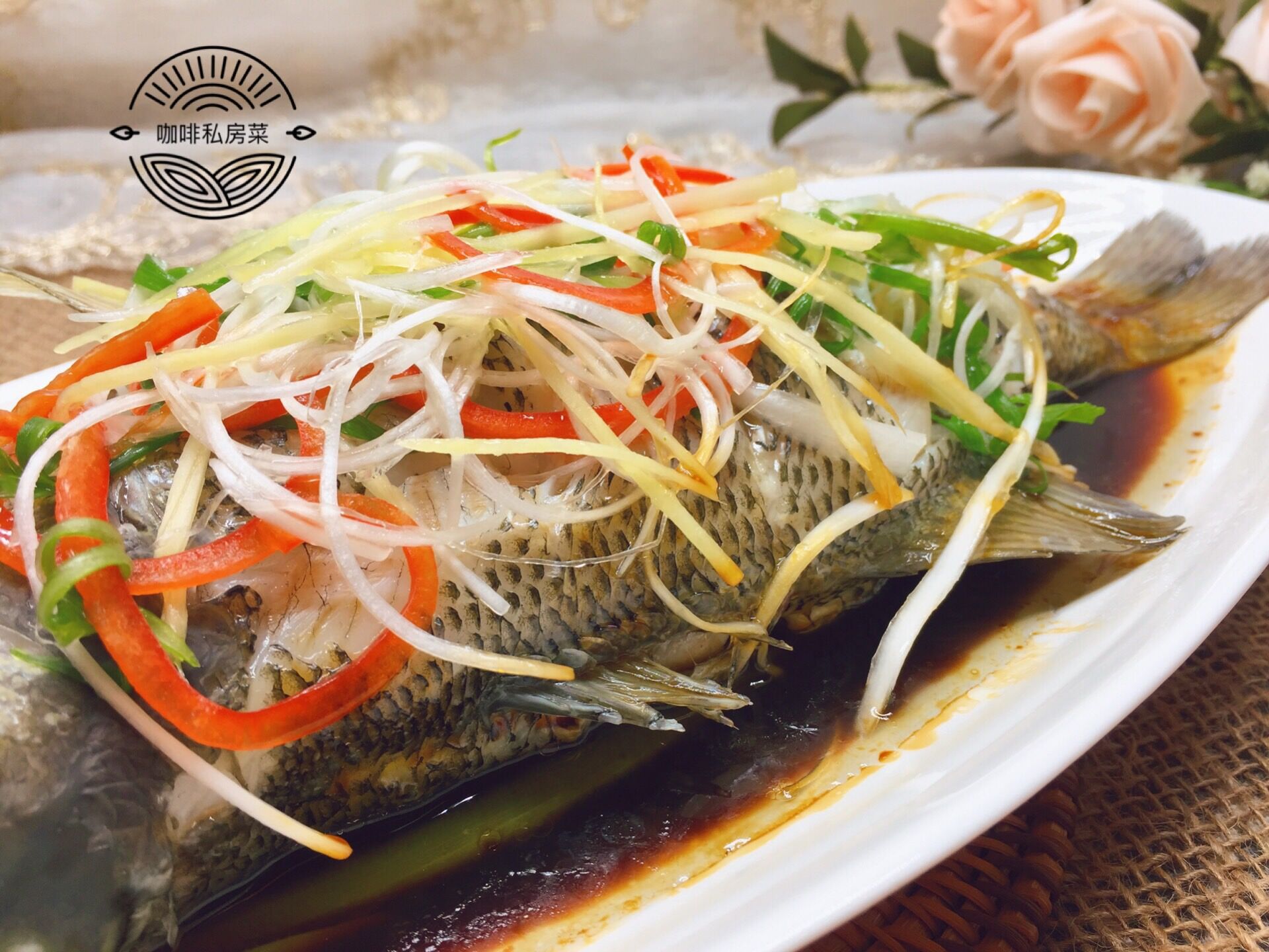 做清蒸鱼用什么油淋,清蒸鱼先放蒸鱼豉油还是先浇热油