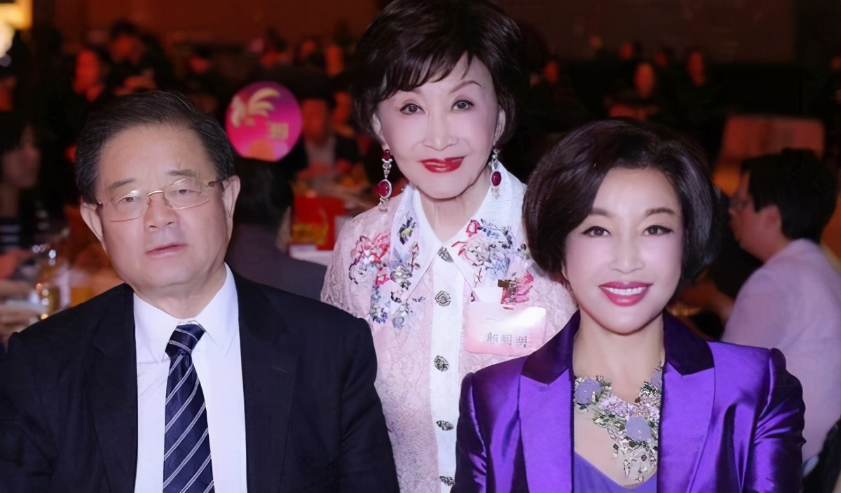 刘晓庆一岁到70岁的荧幕变化,从一个女明星到亿万富姐刘晓庆