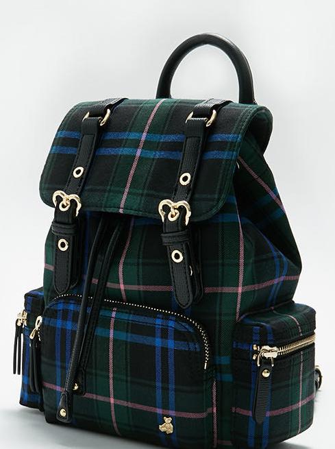 有没有很能装的双肩包,可以全部展开的双肩包推荐