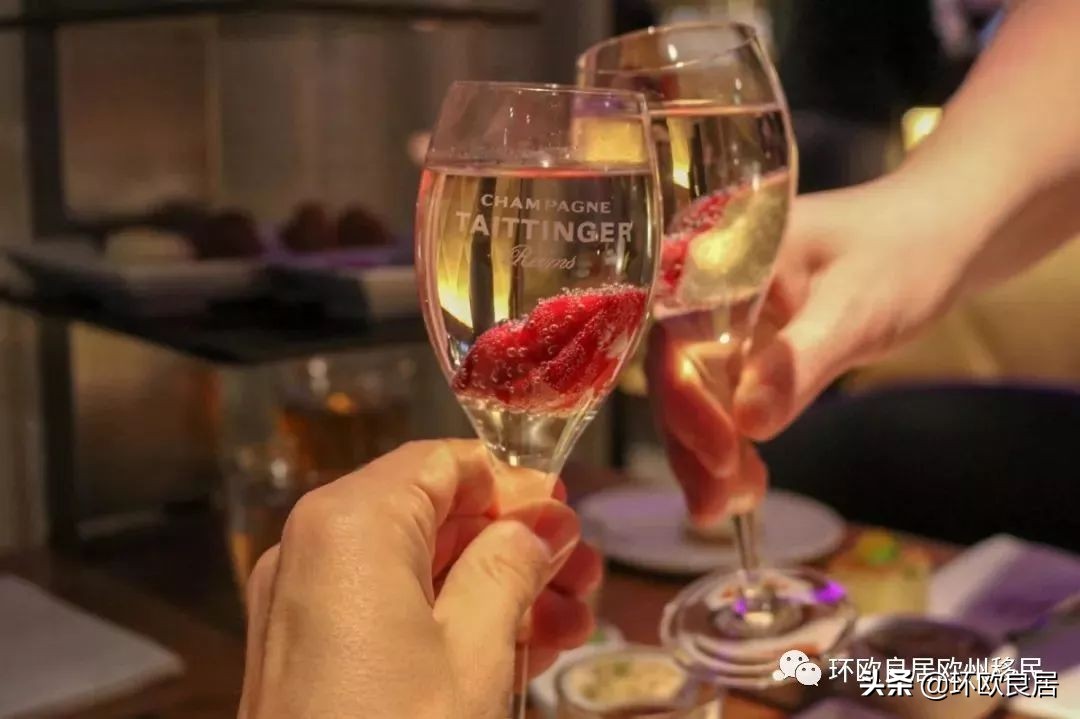 欧洲旅游荷兰团,在荷兰买东西退税什么时候到