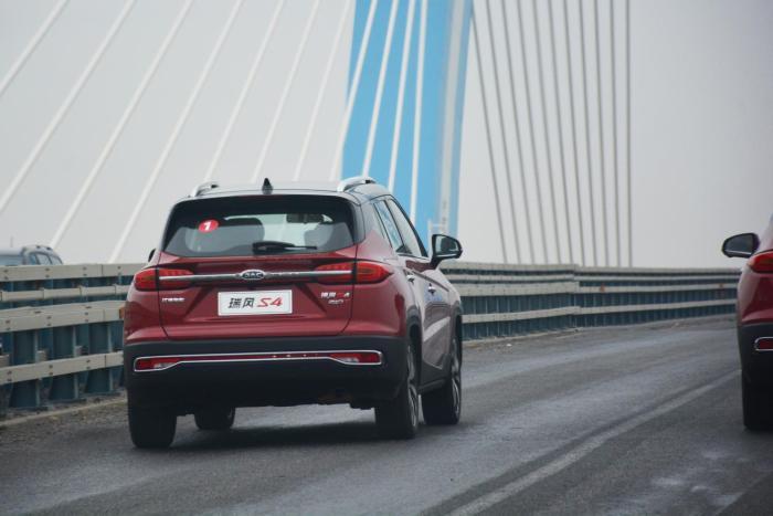 试驾江淮瑞风s4,江淮瑞风s4h1.5t新车多少钱