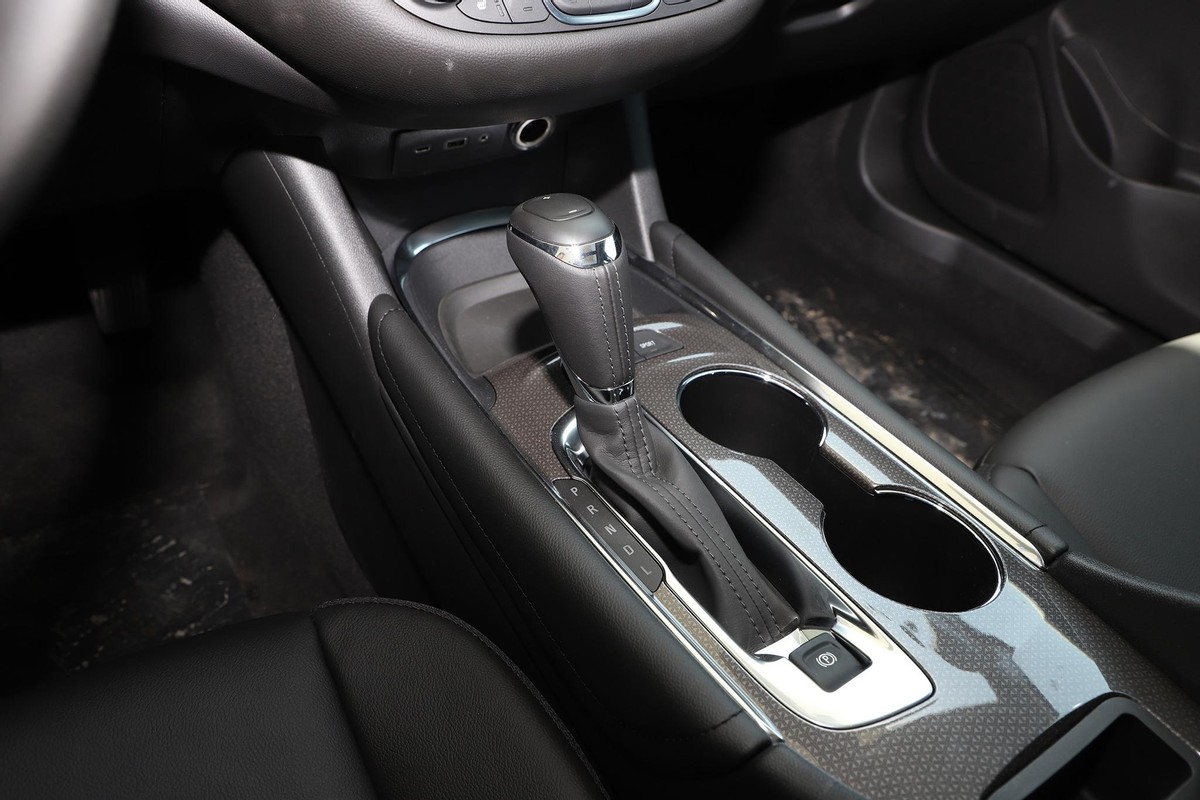 迈锐宝xl能插u盘听歌吗,迈锐宝xl怎么连接u盘视频