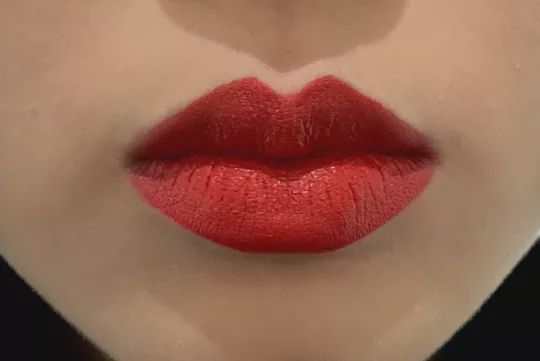 正红色的口红哪种最好用,无滤镜口红哪种好用女士