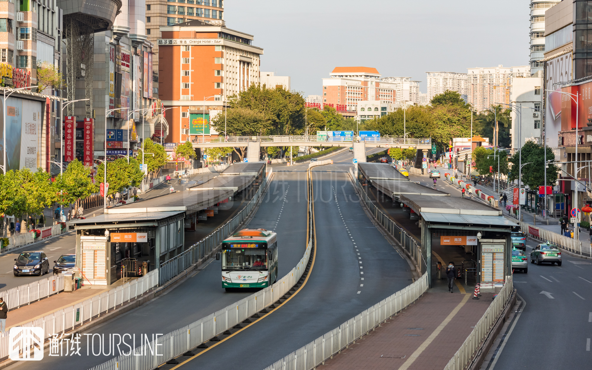 广州市快速公交车视频,广州快速公交b1没有快线了吗