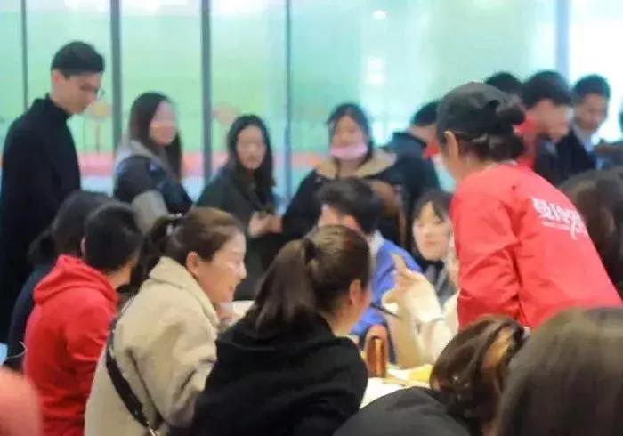 粥店成长历程,加盟粥店一碗粥的利润