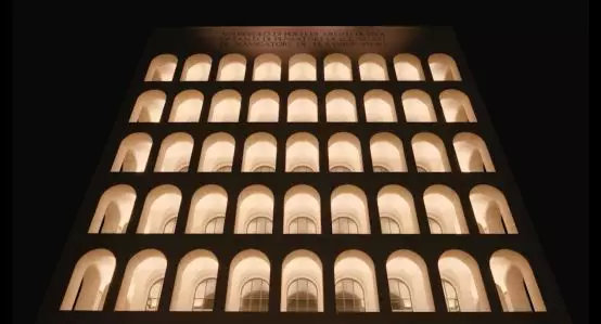 将灯光“玩成”了电影般的视觉盛宴-2019设博会访谈之王军