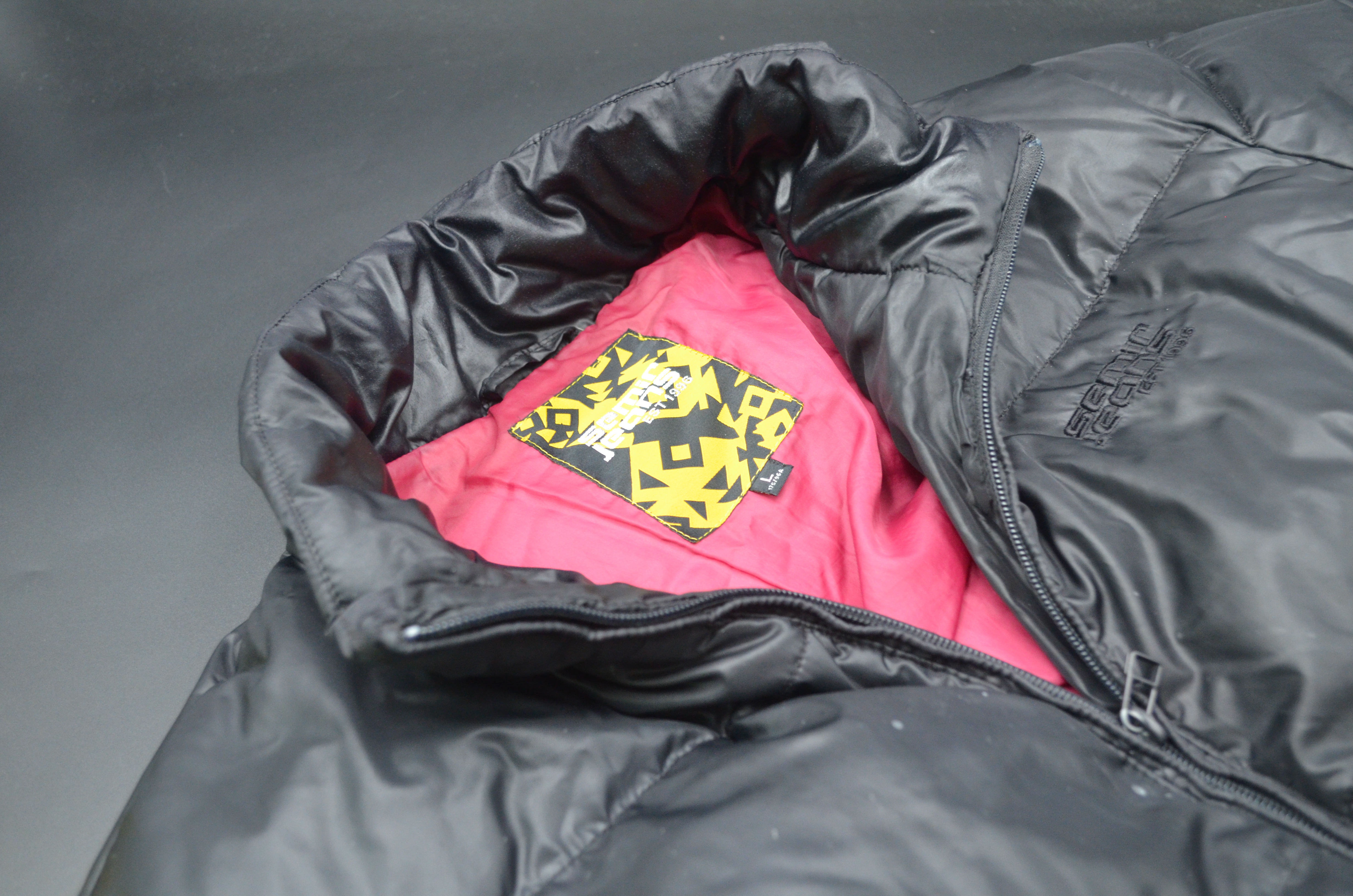 羽绒服脏了怎么办干洗小窍门,羽绒服不要干洗教你一个清洗绝招