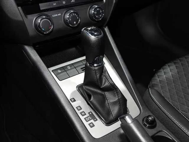 斯柯达明锐和大众朗逸买哪个,三大件一样的车对比