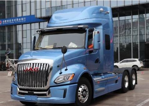 长头车有什么优缺点,长头牵引车和短头牵引车的区别