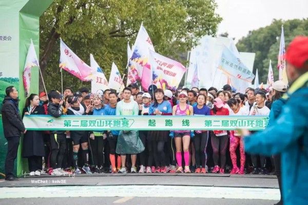 2018十大感人瞬间感谢你,谢谢2018完整视频