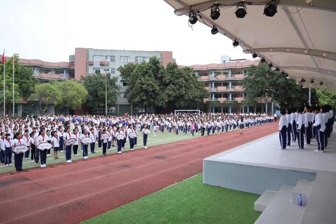 我骄傲我是中国人英语课,我骄傲我是中国人朗读比赛