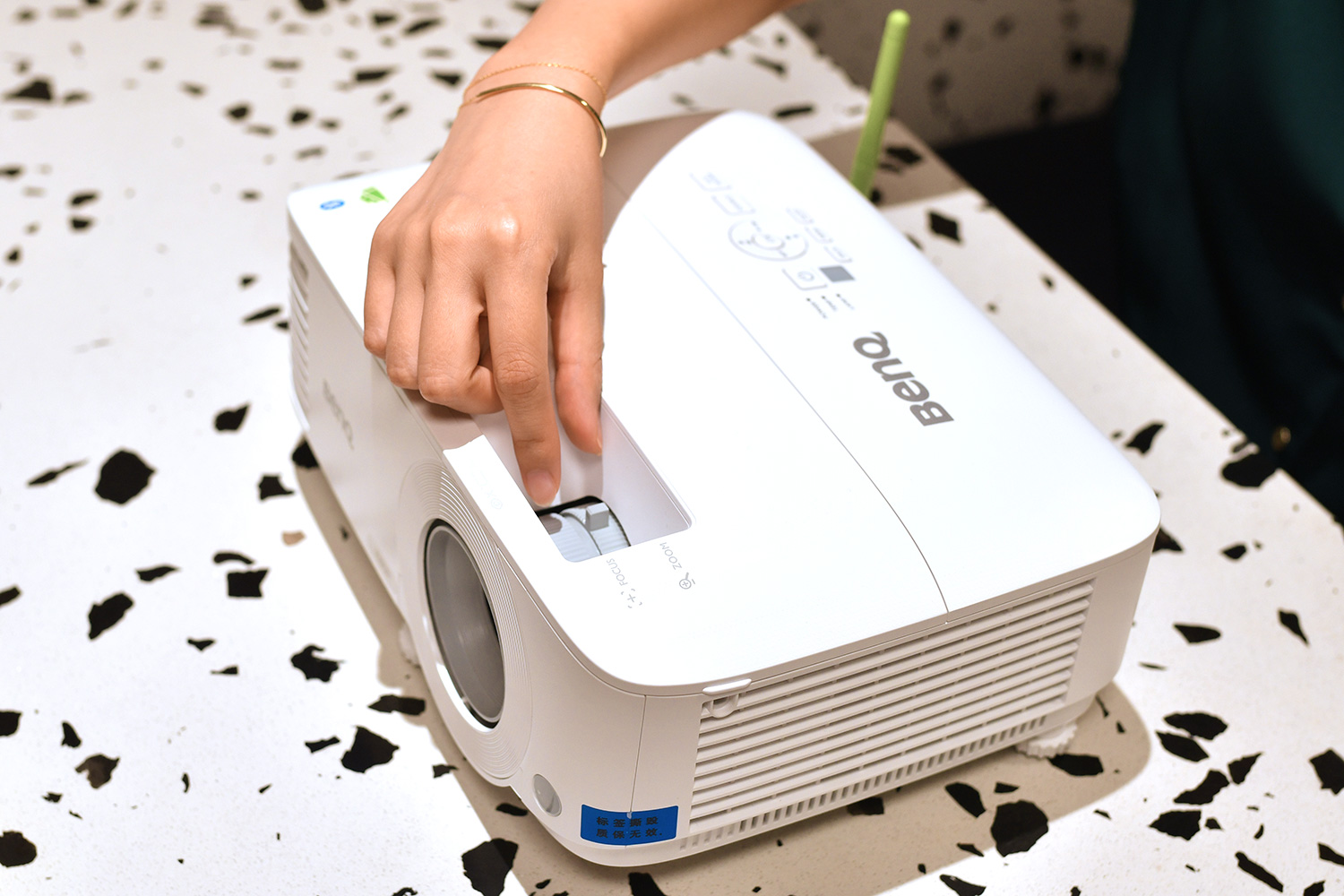 明基e580投影操作说明,明基e540投影仪使用感受