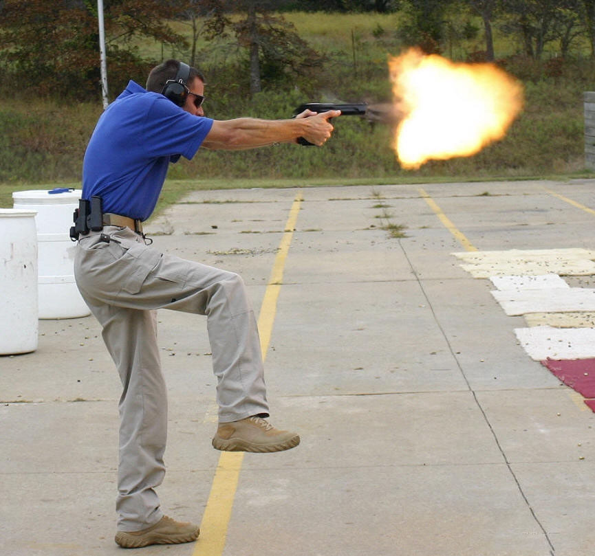 美国最喜欢的霰弹枪,美国经典冲锋枪和步枪