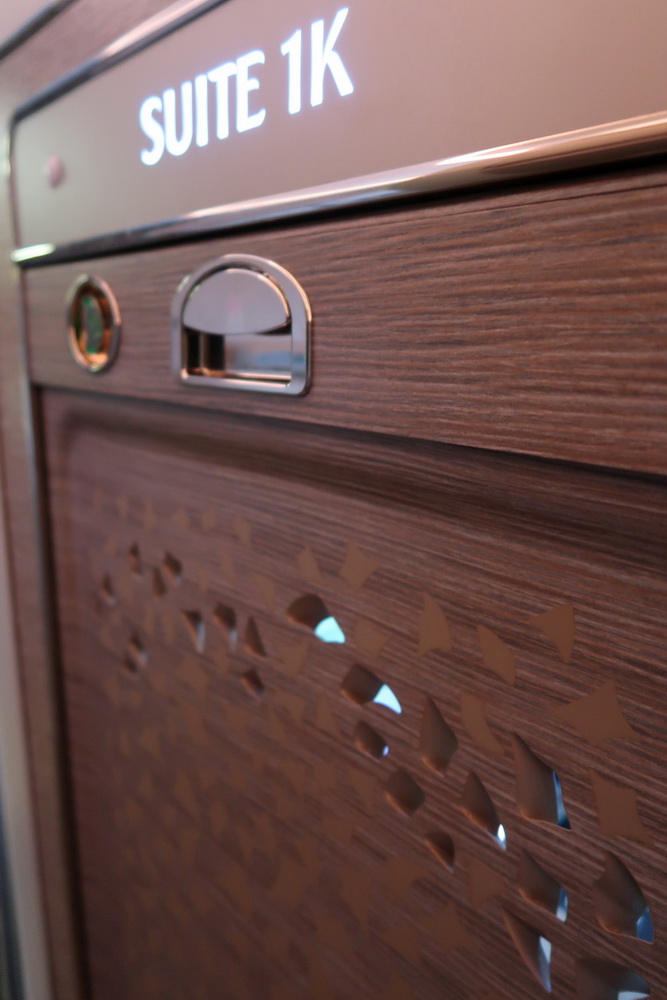 阿联酋航空777300经济舱,阿联酋航空777头等舱机票