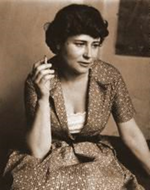 女人与猫的镜像：“文学祖母”笔下那些自由的灵魂