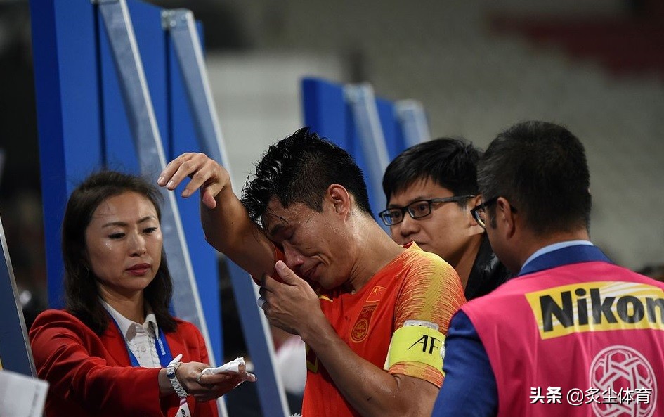 全心全意付出换来的是心痛的片段,全心全意付出后的心酸