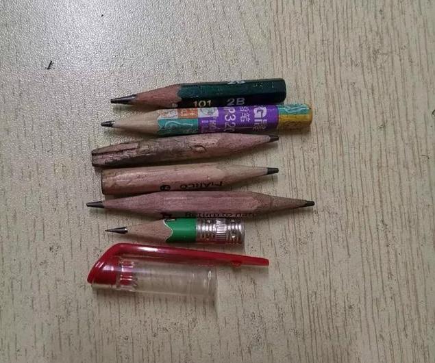 宝妈没事别翻熊孩子书包，里面是小叮当的口袋，会气到发笑