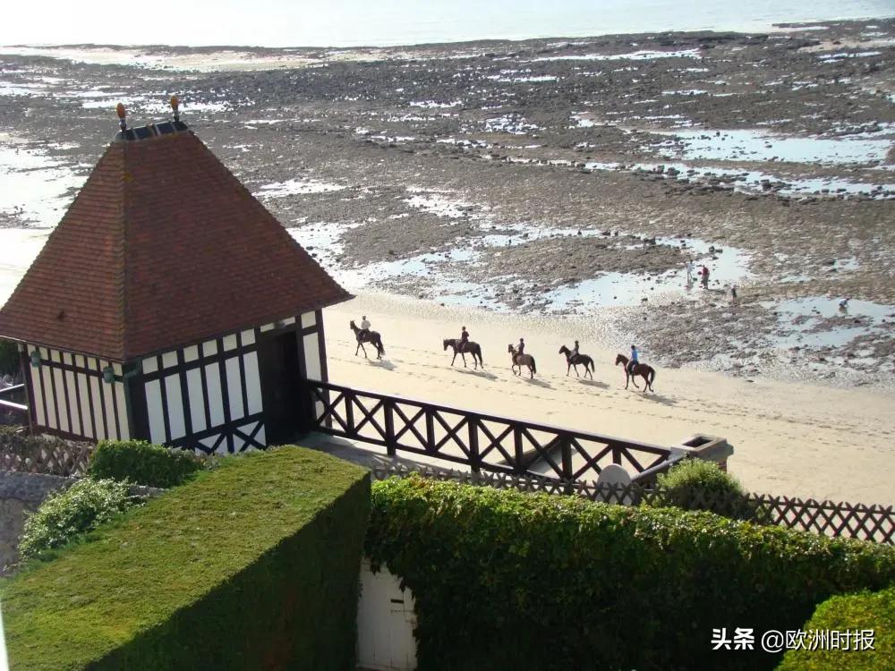 法国十大最美小镇排名,最受欢迎的法国小镇