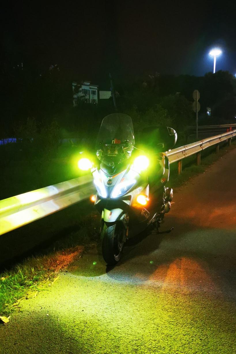 阿普利亚srmax250质量好不好,阿普利亚srmax250和300区别