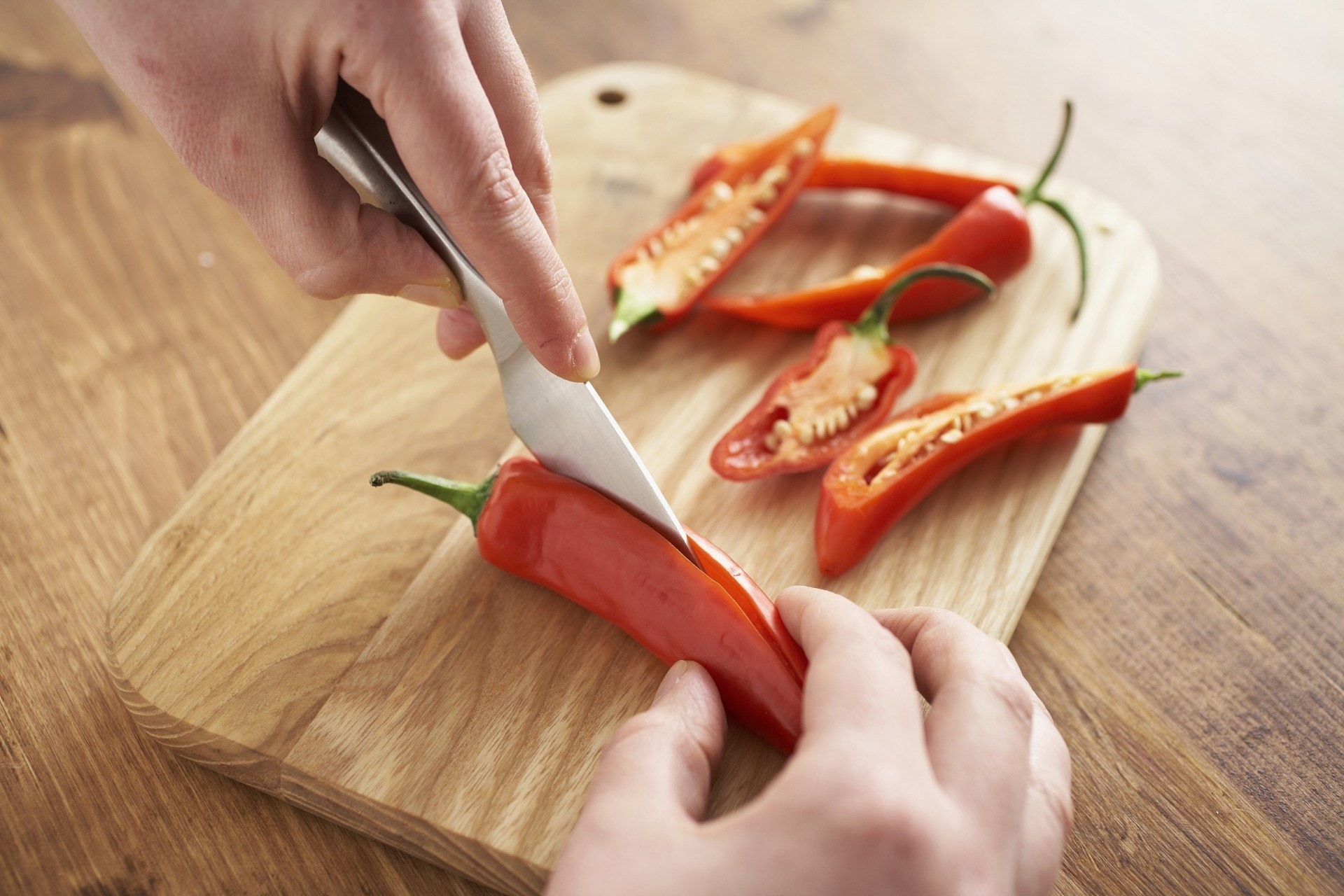 戈登拉姆齐厨艺技巧,戈登拉姆齐香草脆壳羊排